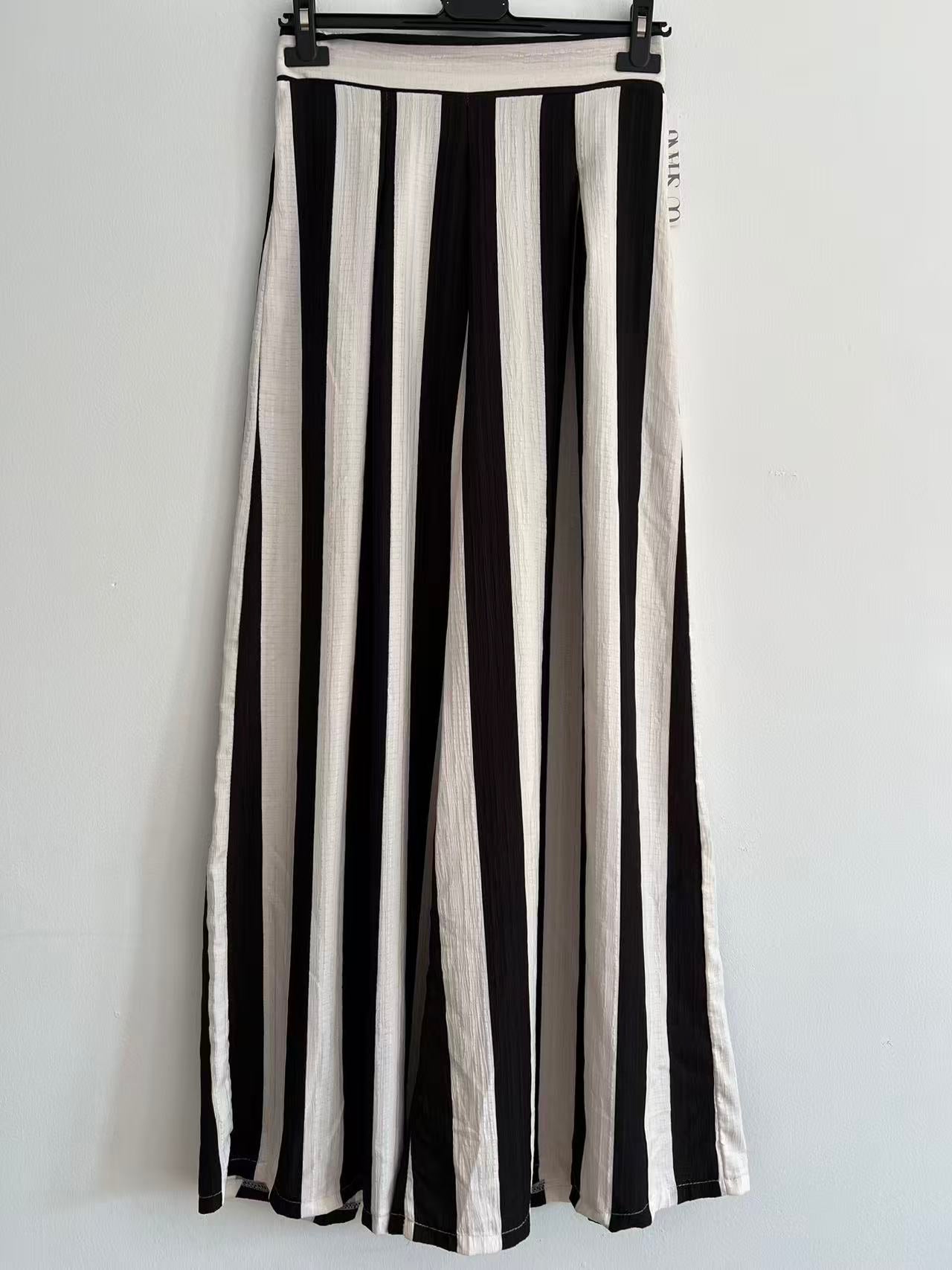 Pantalón Palazzo de Rayas con Cintura Plana