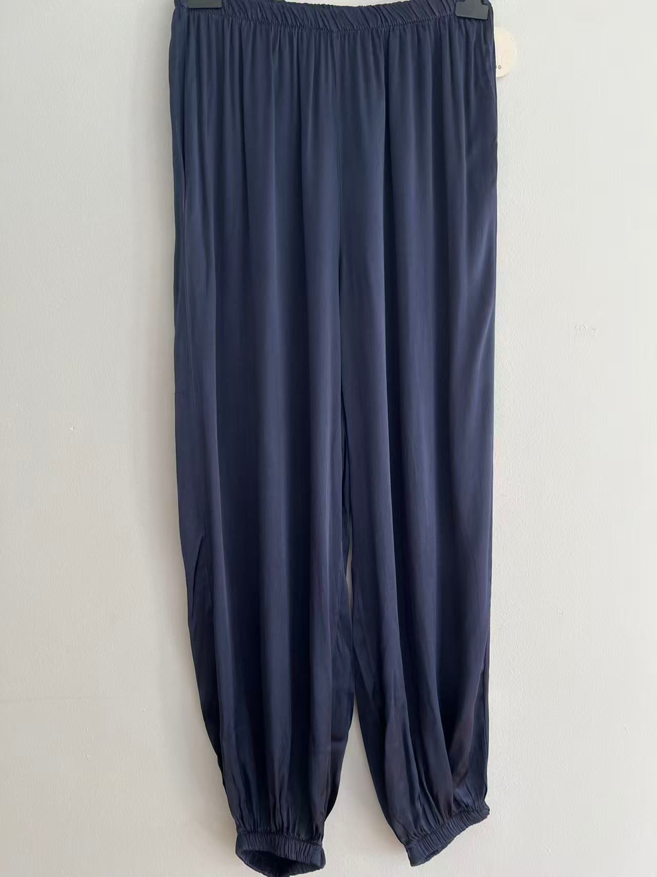 Pantalón largo raso puños azul marino