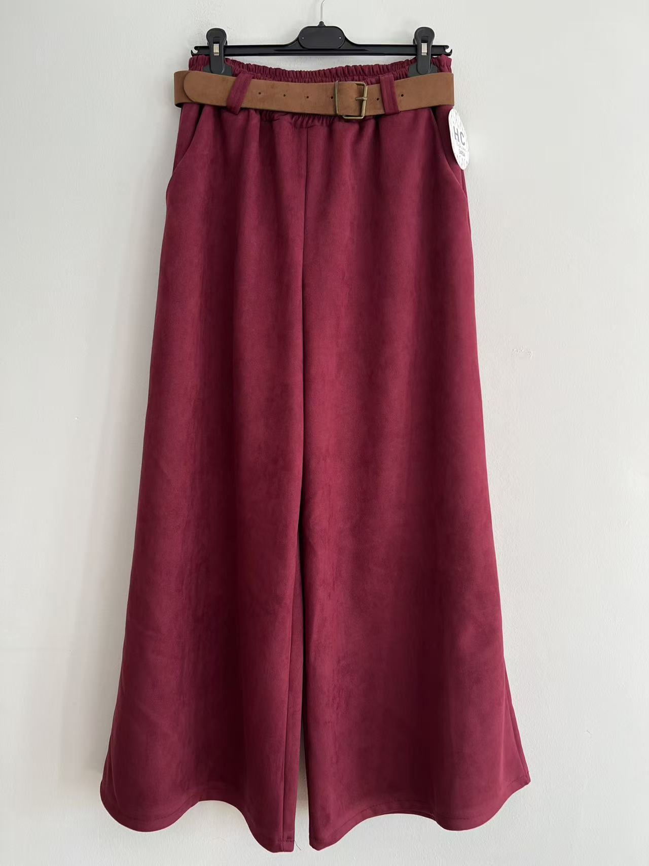Pantalón antelina ancha
