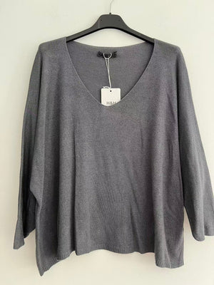 Blusa de puntos gris