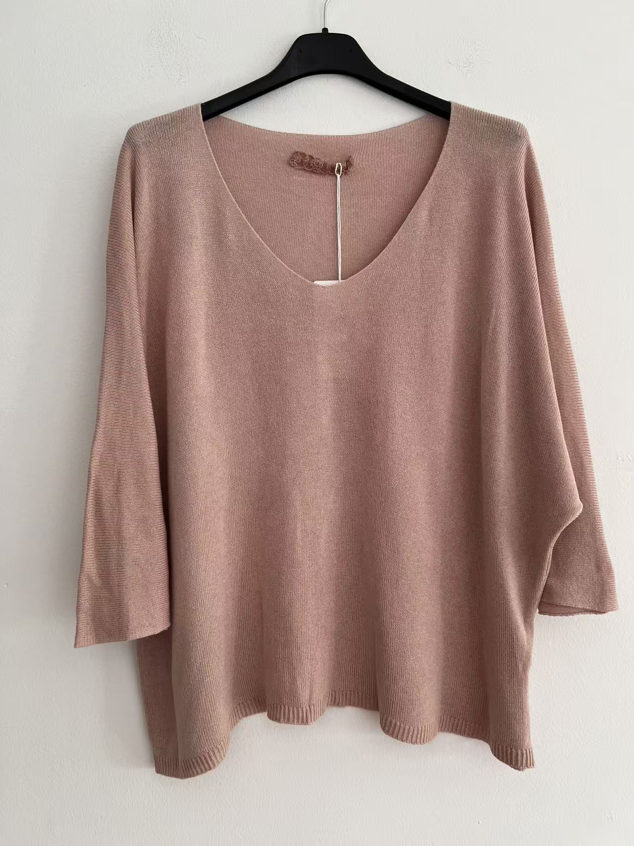 Blusa de puntos rosa clara